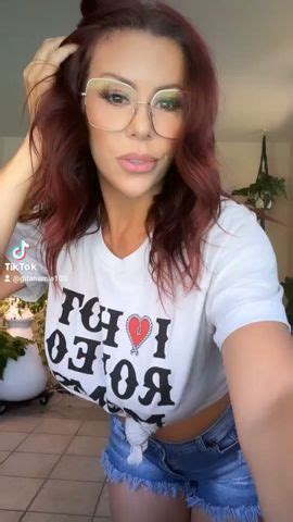 Alexis Fawx®️ (@Alexisfawxlive) • Instagram photos and videos.